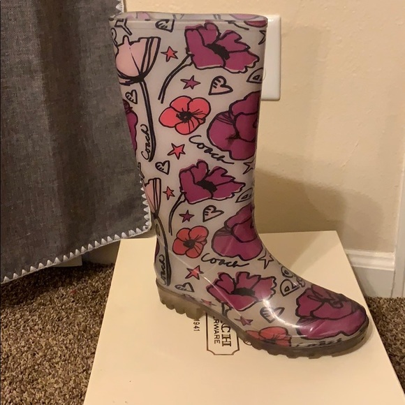 Coach rain. Boots - Picture 2 of 6